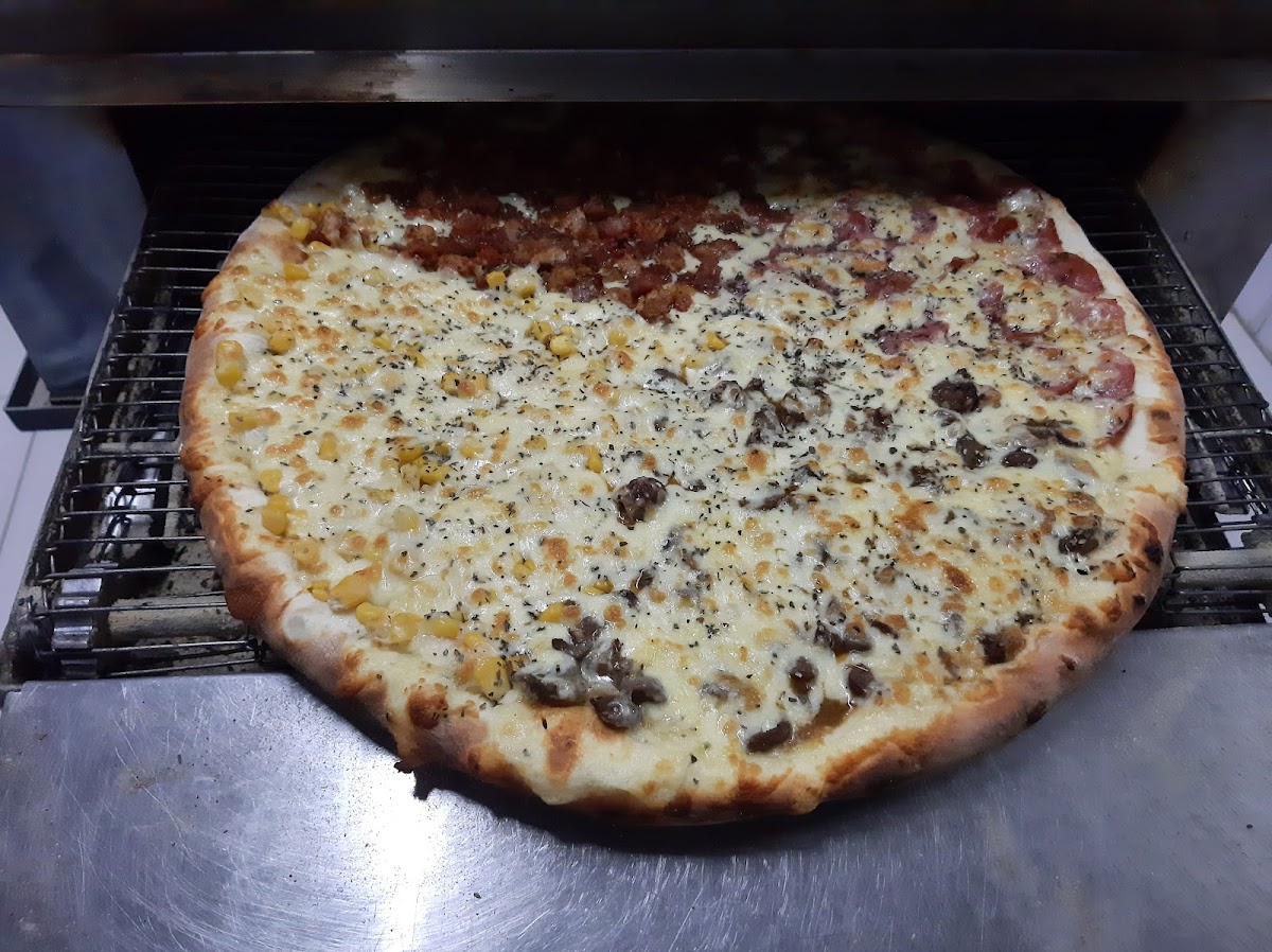 House Pizzaria